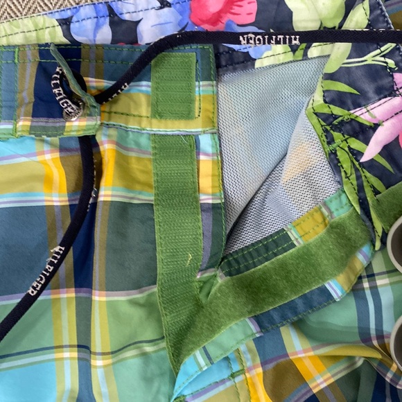 Tommy Hilfiger Swim Trunks size M - Picture 4 of 12